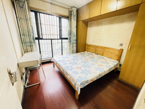 合租·香榭国际 4居室 南卧