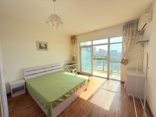 合租·城南名著 4居室 南卧