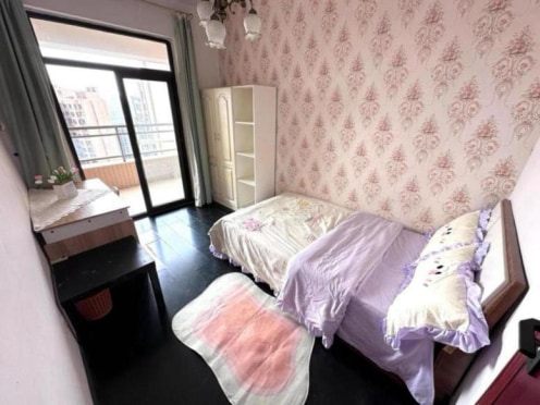 合租·领馆国际城 4居室 南卧