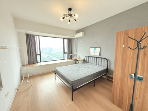 合租·蓝润ISC 3居室 南卧