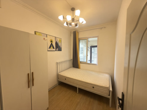 合租·军安卫士花园 4居室 南卧