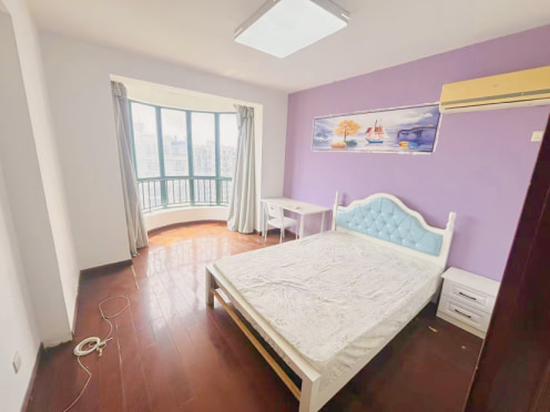 合租·明发滨江新城大三期 4居室 南卧