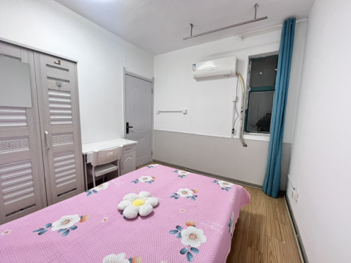 合租·明发滨江新城大三期 5居室 北卧