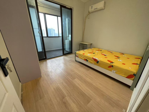 合租·北大资源颐和翡翠府 5居室 西南卧