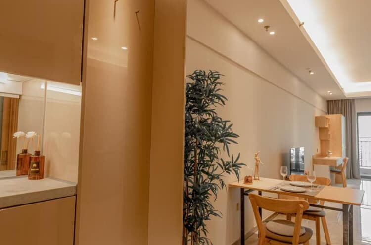 近珠海通港澳，阳台大单间、光线充足、拎包入住