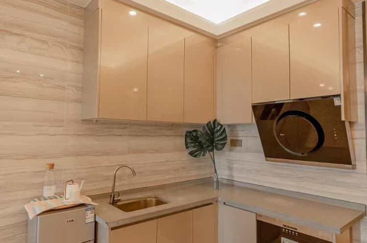 近珠海通港澳，阳台大单间、光线充足、拎包入住