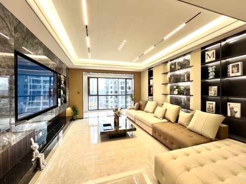 独栋·云逸公寓 华润悦府店 高品质房源，一年合同，不短租，服务费付一次5000，物业费自理 4室1厅