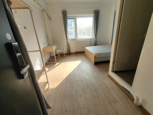 独栋·泊寓 泊寓香炉礁店 泊寓公寓-奥特莱斯商圈/山姆超市，700块钱搞定 开间