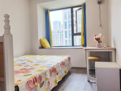 合租·康德馨苑 4居室 南卧