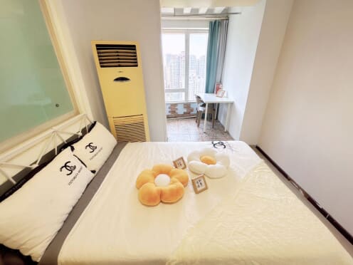 合租·民航小区 5居室 东卧