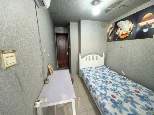 合租·草山岭 4居室 北卧