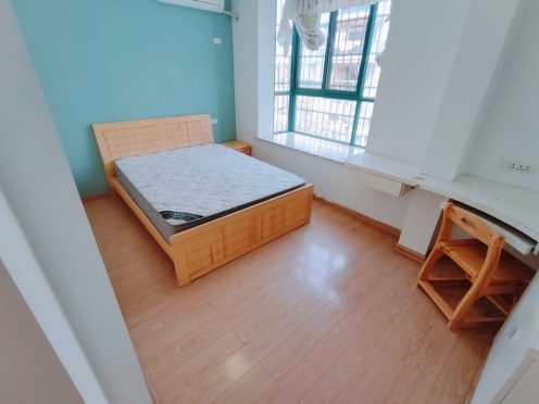 合租·沁康园 4居室 南卧