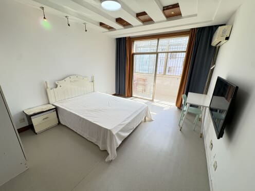 合租·湖沁花园东区 4居室 南卧
