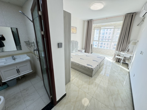 合租·绿园百合花园 4居室 南卧