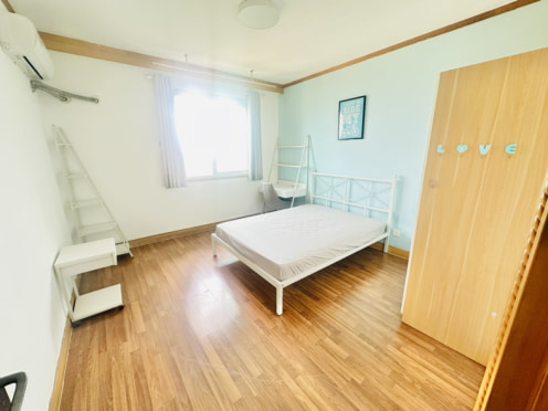 合租·富港花园 5居室 南卧