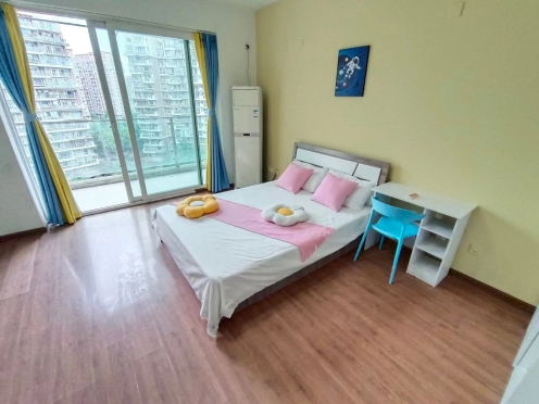 合租·南城都汇汇翠园一期 5居室 南卧