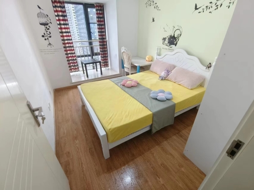 合租·MOMA摩玛城 4居室 南卧