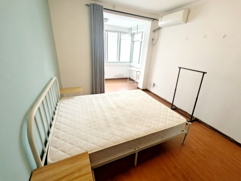 合租·太平南新街104号 4居室 南卧