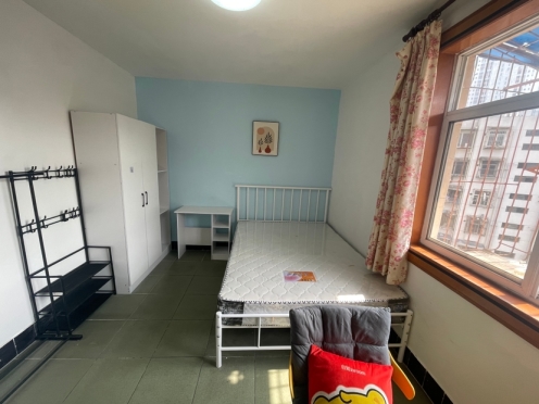 合租·高攀教师苑11号 3居室 南卧