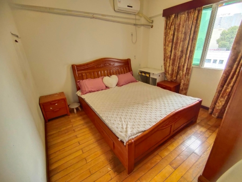 合租·龙舟路60号 4居室