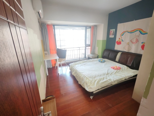 合租·财富又一城 4居室 南卧