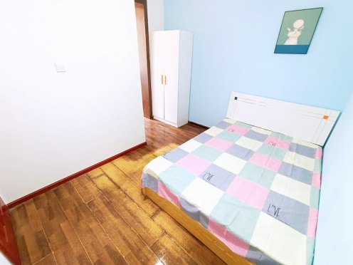 合租·青华北一街10号 3居室 东卧