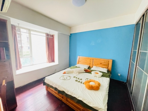 合租·锦泰世家 4居室 东卧