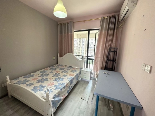 合租·长城半岛城邦三期 5居室 南卧