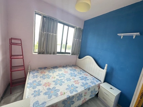 合租·长城半岛城邦三期 5居室 南卧