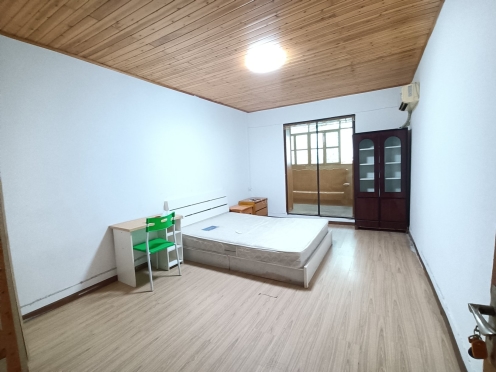 合租·鼓楼北四街27号 3居室 西卧