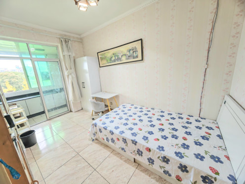 合租·成都体院教师宿舍静园 4居室 南卧