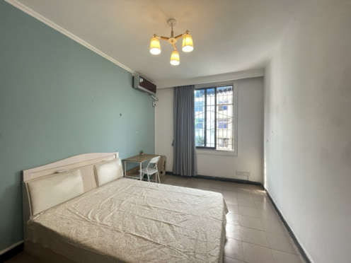 合租·芳草东街91号 4居室 南卧