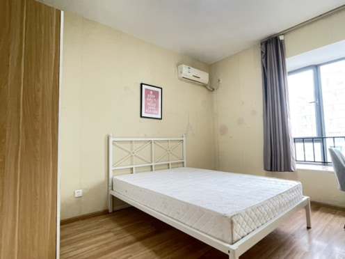 合租·东苑D区 5居室 南卧