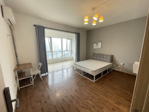 合租·白云花园 4居室 东卧