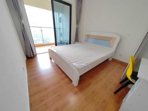 合租·美泉悦府 5居室 南卧