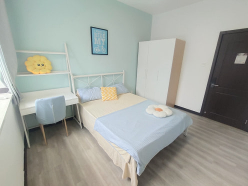 合租·兴元华盛二期 3居室 南卧