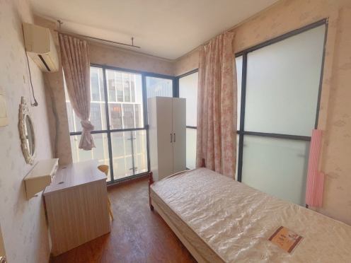 合租·城市春天 5居室 南卧