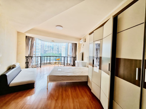 合租·旺府公寓 5居室 南卧