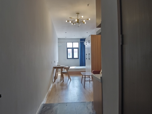 独栋·象舍公寓 甪直店 园区甪直精装酒店式公寓，房间大，采光好，停车免费，无需中介费。 1室1厅