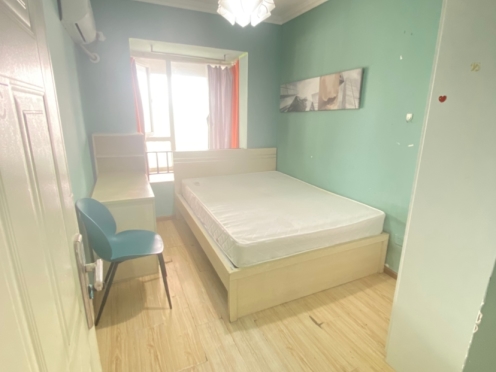 合租·蓝光凯丽香江 4居室 南卧