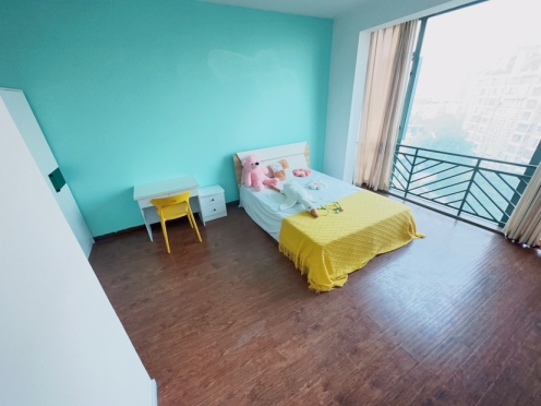 合租·四季花城 5居室 南卧