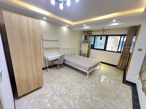 合租·新源巷9号 4居室 南卧