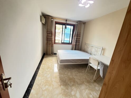 合租·新源巷9号 4居室 南卧