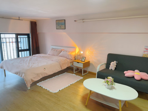 独栋·泊寓 魁奇路地铁站店 【车位100元】魁奇路地铁口 40平飘窗一房 开间