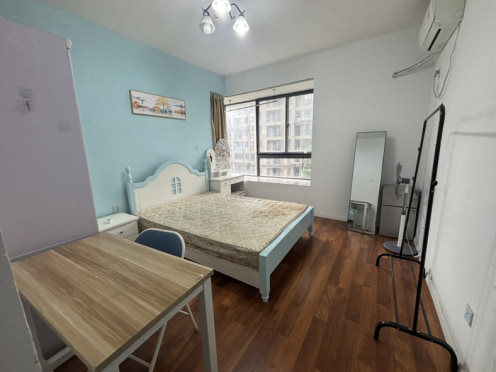 合租·华地公馆东区 3居室 南卧