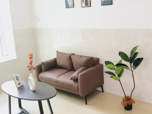 独栋·66公寓 66公寓 全采光 带阳台美食一条街 可养宠物电梯房 拎包入住 精装一房一厅601  近市中心 近中心医院 1室1厅