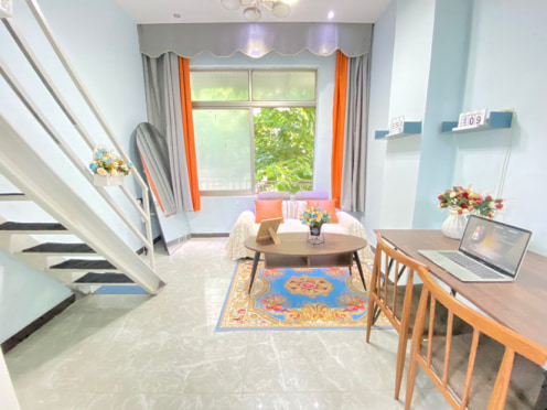 独栋·扬舲公寓 华府大楼店 独享大露台 家电齐全 精致装修 押一付一 自己房子 1室1厅