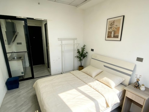 独栋·扬舲公寓 瓯北一店 腾飞路精装电梯公寓，有停车场，拎包入住，专人管理。 开间