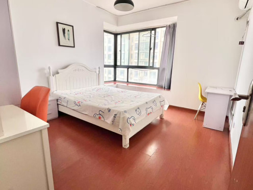 合租·星隆购物广场 4居室 南卧