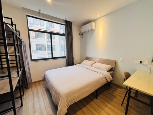 独栋·龙湖冠寓 南京东大九校区店一期 【特】东南大学东门！押一付一！可办理租房补贴！ 实体墙！ 1室1厅